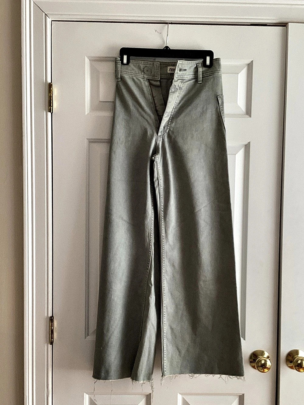 Women's Wide Leg Jeans in Gray